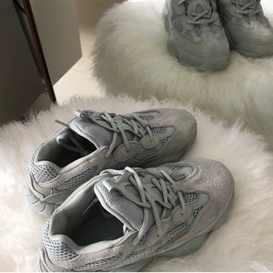Yeezy 500 in salt